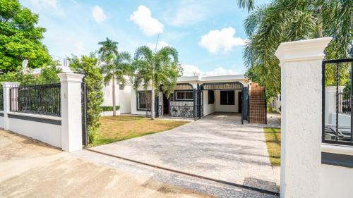 La Vega House | Ketsys Home Near Santo Cerro