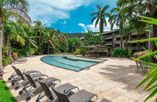 Kewarra Beach Apartment | Kewarra Beach Studio Apt with Resort Pool and BBQ
