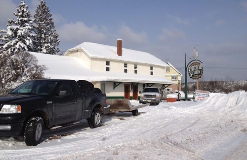 Ahmeek Apartment | Keweenaw Vacation Rental - Great for families and groups- sleeps up to 7