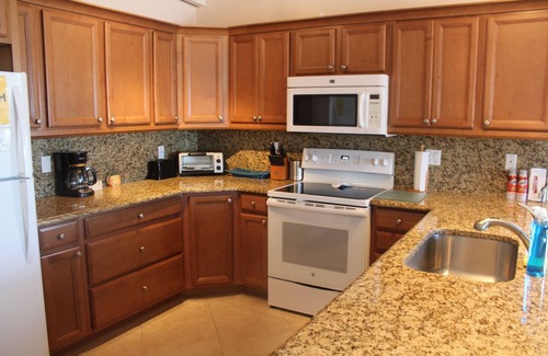 Key Colony Beach Condo | Key Colony Beach Vacation - Canal front 2 bedroom, 2 bathroom sleeps 4 with dock