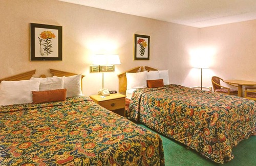 Roseville House | Key Inn Roseville - 2 Double Bed Smoking