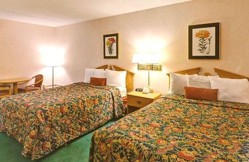 Roseville House | Key Inn Roseville - 2 Double Bed Acessible Non-Smoking