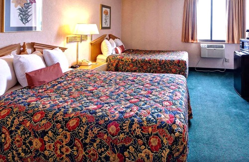 Roseville House | Key Inn Roseville - 2 Double Bed Acessible Non-Smoking