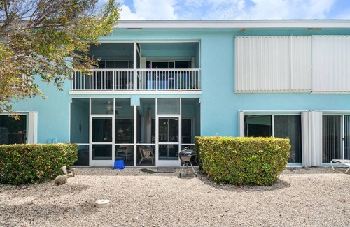 Rock Harbor Condo | Key Largo 2/2 Condo - Ground Floor Unit Steps from the Pool in Gated Community
