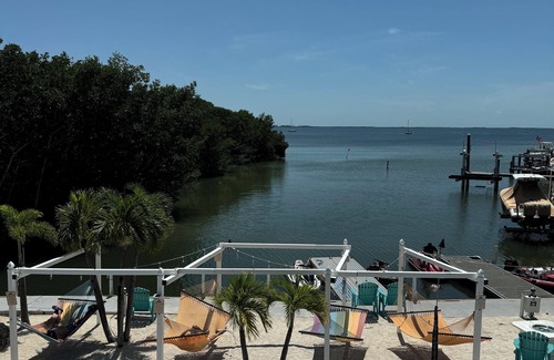 Key Largo Village House | Key Largo, Charming 2-bedroom RV in Calusa Campground
