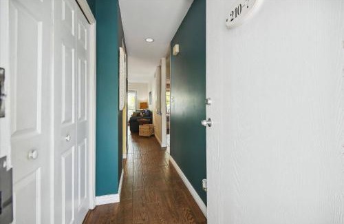 Truman Annex House | Key West Charming by AvantStay Communal Pool Gated Community Near Fort Zachary Taylor Park Week Long Stays