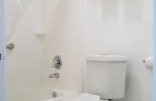 Boaz Hotel | Key West Inn - Boaz