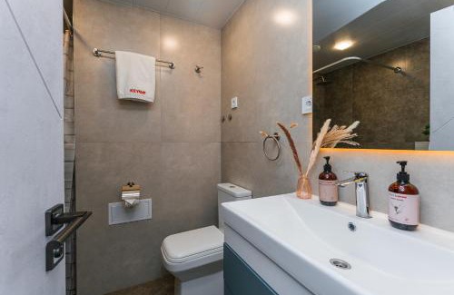 Kentron Apartment | KeyGo #0169 I Studio I Design I City Center