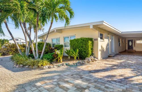 Key Colony Beach House | Keyluxe Retreat