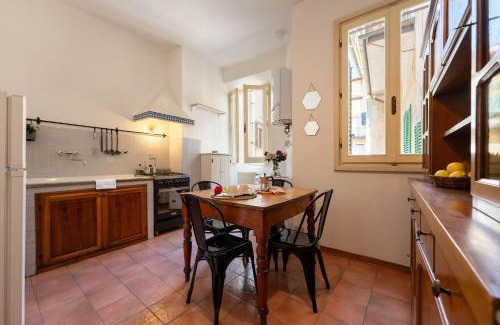Oltrarno Apartment | Keys of Italy - Maggio 48 -family apartment nearby Pitti Palace
