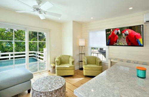 Uptown - Upper Duval House | Keys Please!