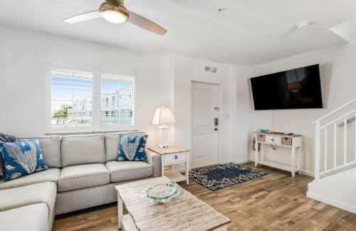 Marathon Apartment | Keys to Happiness