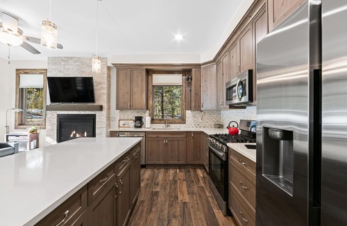 Lakeside Village Condo | Keystone Condo w/Private Hot Tub & Fire Pit in Quiet Location, Shuttle Nearby