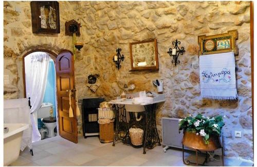 Agios Georgios Sykousis Apartment | KH Traditional House