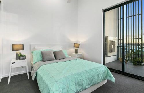 Upper Mount Gravatt Apartment | Khandalla Apartments