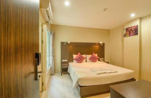 Ban Lo Long House | Khao Rang Place