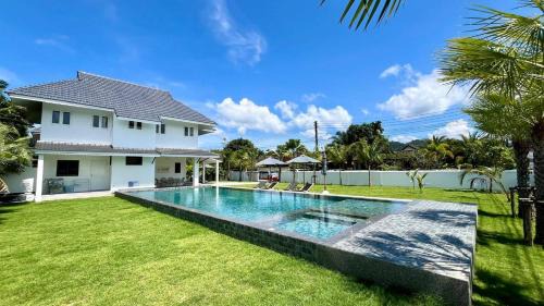 Khuekkhak Apartment | Khaolak Home - Large 16 Meters Lap Swimming Pool with 500Mbps private WIFI