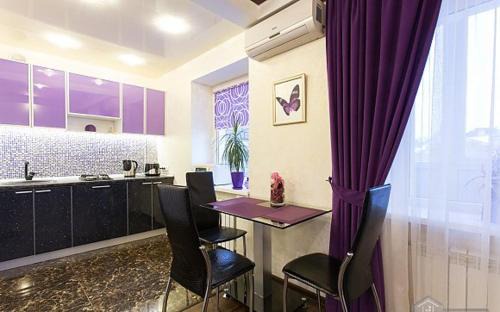 Petrovskoye Apartment | Kharkiv Center Apartment on Hoholya Str, Poetry square