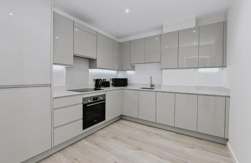 Poplar Apartment | Khayat Homes - The Owelor - Two Bed