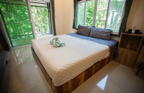 Phanom Other | Khlong sok camp