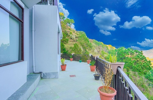 Kuthar Villa | Kia Kasauli Chalet 3 BHK by Dumnu Homes