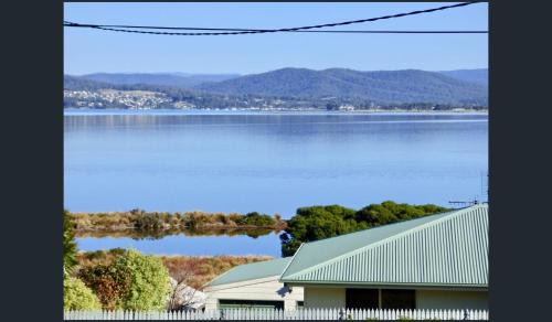 Akaroa House | Kiama Cottage beside the Bay