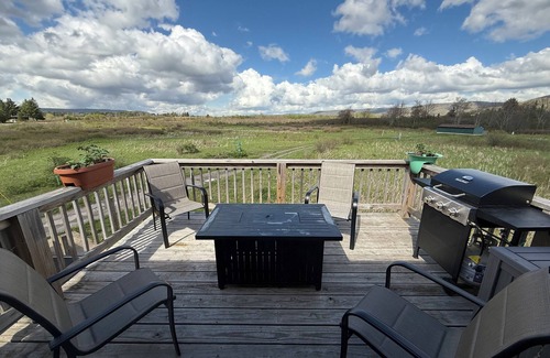 Davis Condo | Kick back and Get Cozy Overlooking Canaan Valley