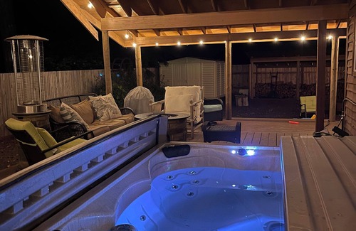 Packwood House | Kick back and relax at Fairway Cabin!