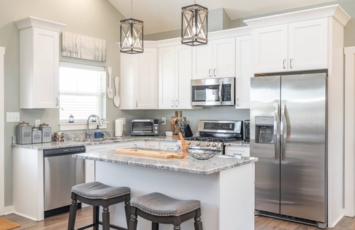 Sparta Cabin | Kick back-relax & enjoy nature while enjoying the great amenities of this home