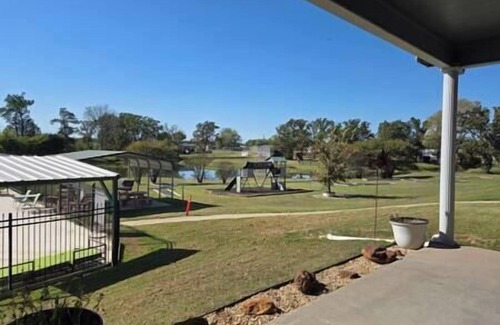 Quitman House | Kickin' BASS at Lake Fork