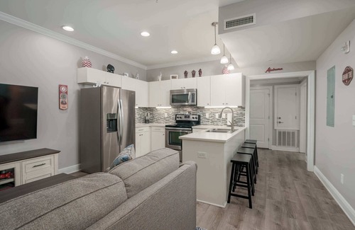 Tuscaloosa Condo | Kickoff Condo- Prime Location- Walk to UA/Strip