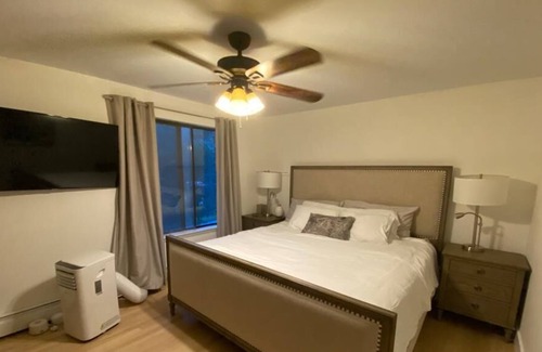 Trumbull House | Kid/Baby-Friendly 3BD + In-Law Studio with Large Yard