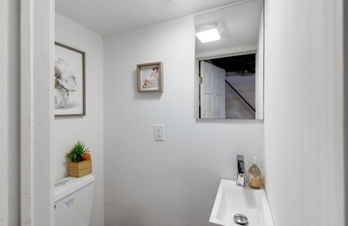 Fishtown House | Kid-Friendly Fishtown Family Retreat with Game Room