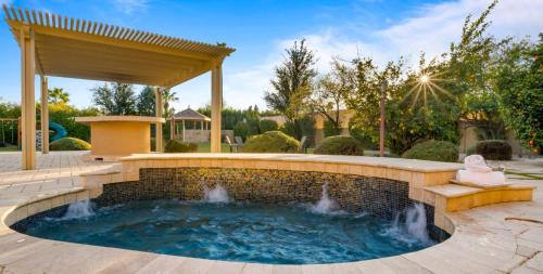 Hope House | Kids Package I Playground I Heated Pool I Spa I