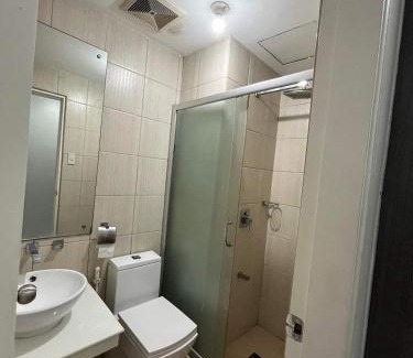 Ermita Night District Apartment | Kiean Leases