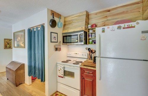 Kilgore Cottage | Kilgore Lakefront Home w/Private Dock & Pier!