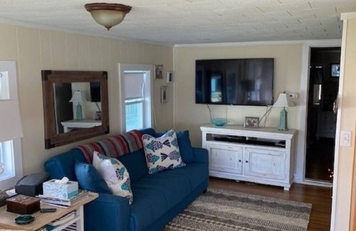 Colington House | Kill Devil Hills Bungalow