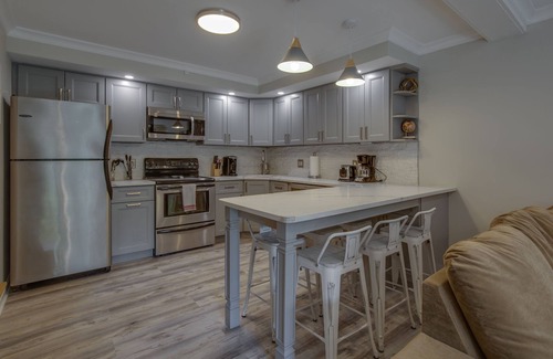 Killington Condo | Killington Condo with 3 Flat Screen TVs, pool & tennis !