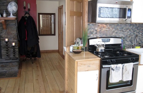 Killington House | Killington: Cozy Private Home, Central Location