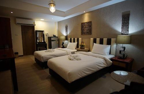 Mueang Samut Prakan District House | Kim Hotel At Bangplong