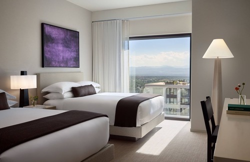 Southmoor Park Hotel | Kimpton Claret Hotel by IHG