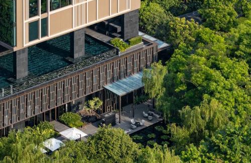 Chidlom Hotel | Kimpton Maa-Lai Bangkok by IHG