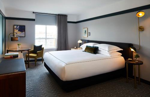 Bloor-Yorkville Hotel | Kimpton Saint George Hotel by IHG