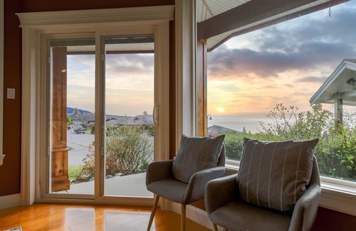 West Sechelt House | Kin Ranch - A Peaceful Garden Oasis with Luxe Views