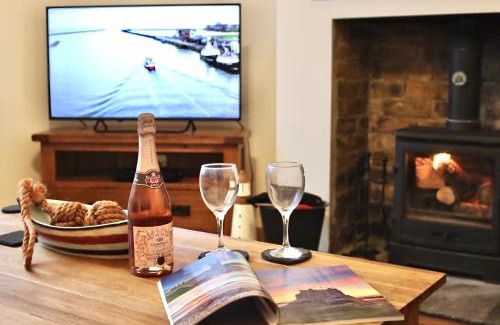 Amble House | Kindly Light Cottage