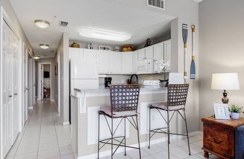 Fort Morgan Condo | King bed + bunks, Quiet beach, Pool, hot tub & balcony, walk to beach, 1b&2bath