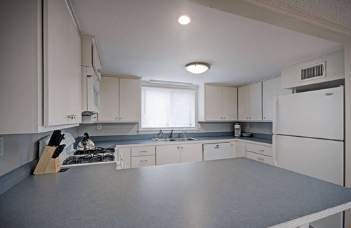 Greater Belhaven House | King Bed Home in the Heart of Jackson