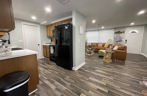 Colonial Hills House | King Bed Lovely Florida Home Near Beaches