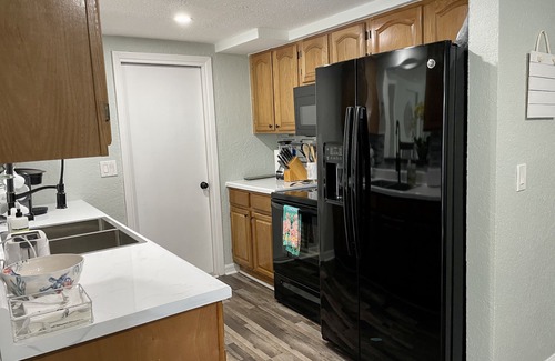 Colonial Hills House | King Bed Lovely Florida Home Near Beaches