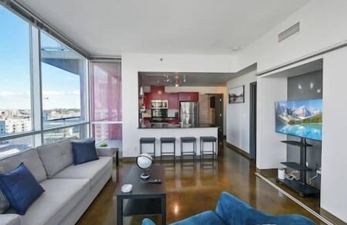 Beltline Apartment | King Bed | Mins to Saddledome | AC | UG Parking